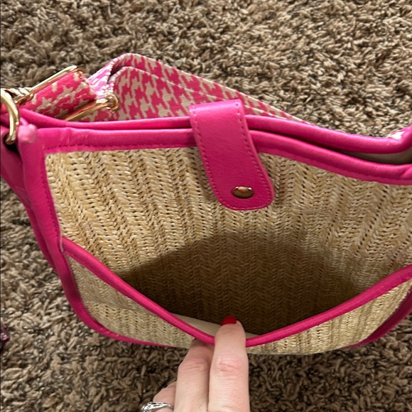 Chic Pink and Cream Women's Shoulder Bag - Picture 3 of 7